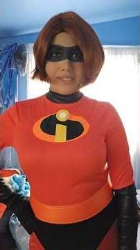 I don't think so! #elektraescobar #cosplay #theincredibles #elastigirl #elastigirlcosplay
