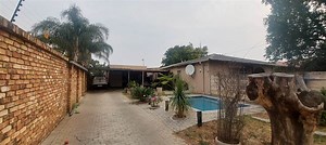 R 1 380 000 | 5 Bedroom House in Booysens | Private Property