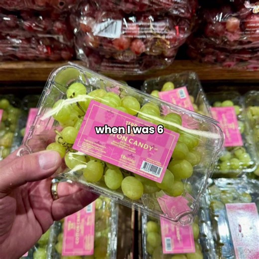 I ABSOLUTELY LOVE COTTEN CANDY GRAPES THEYRE SO GOOD BRO #cottencandygrapes #fyp #viral