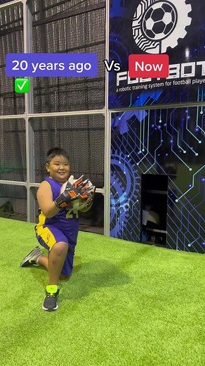 The Robotic Training Revolution: How Anyone Can Make a 20-Year Transformation🤗#bluelock #footbot #football #soccer #transformation #beforeandafter #technology #progress