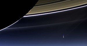 Nasa divulga imagens da Terra e da Lua vistas de Saturno