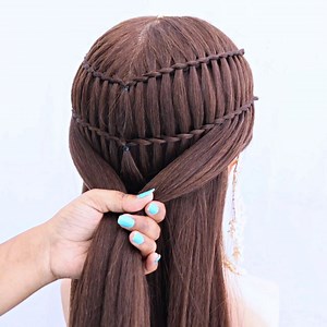 33K views · 3K reactions | I can’t hear you through my hair. | Star Beauty & Fashion | Facebook