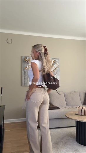 Dayri Elizabeth's Cute Outfit & Good Hair Day