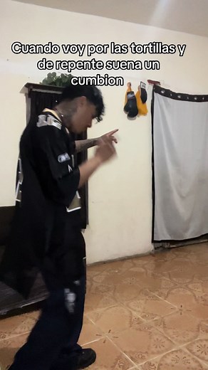 Cholocumbia Baile: Risas y Humor con Cumbias Rebajadas