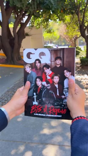 ¡Nuestra edición de marzo con #BTS ya está a la venta! Una portada que celebra su impacto global y marca su esperado regreso a la escena, reafirmando por qué siguen definiendo la música del momento. 😎 Desde hoy puedes encontrarla en puntos de venta físicos y digitales. Además, si quieres recibir cada número en tu puerta, suscríbete ahora a través de nuestro LINK en BIO. | GQ México y Latinoamérica