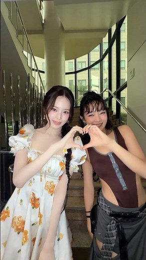 gimme ❤️‍🔥 w/ #BANGJEEMIN #방지민 #izna #이즈나 ‪@izna_offcl‬