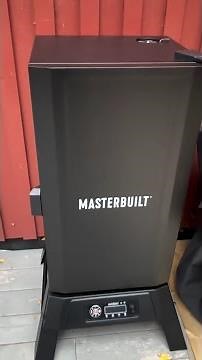 Unboxing and Assembling the Masterbuilt 710 Wifi Digital Electric Smoker