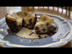 Chocolate Chip Cheesecake Muffins