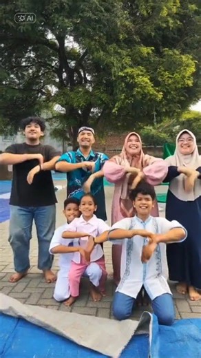 taqobbalallohu minna wa minkum , Minal Aidin wal faidzin mohon maaf lahir dan batin 🙏🏻