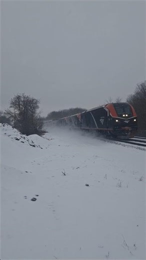 3 Phase VII Chargers slicing through fresh snow! Amtrak #8 bound for Chicago loaded with Superliners