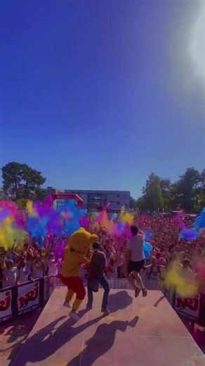 Are you ready ? 🪩🌈🎨🧡 #fyp #colorrun #bordeaux #bordeauxmaville #run #caritatif #association #pessac