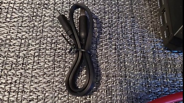 1600A Peak 15200mAh Portable Car Jump Starter, Jump Starter Battery Pack (Up to 7.5L Gas or 6.0L Diesel Engine), 12V Battery Jump Starter with Type C-C PD60W (Input/Output) and LED Display