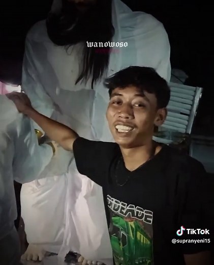 Halaneh SOSOK Ghost Encounter