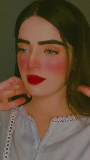 Elegant Lace Blouse Styling Tips for Women