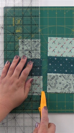 Stephanie Soebbing of Quilt Addicts Anonymous shares tips for strip-piecing Nine Patch quilt blocks quickly and accurately. Learn how to align selvedge edges, stitch, trim, and press for neat, professional-looking seams. This technique is included in her new book, The Panel Quilting Workshop, full of panel quilt patterns and projects to help you finally use your quilt stash. 🎥 Watch the full tutorial: https://academy.quiltaddictsanonymous.com/course/digital-panel-quilt/ 📘 Grab your SIGNED copy