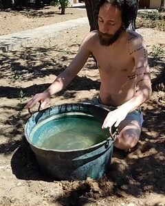 POW! RUSTY🕹#powland ____________ by @cigadrummer ・・・ “Rusty couldron chant Friction cauldron. I just polished the handle of an old copper pot, add some water and some hard work. If you are strong enough you can create wonderful surface pattern. “ | Powland