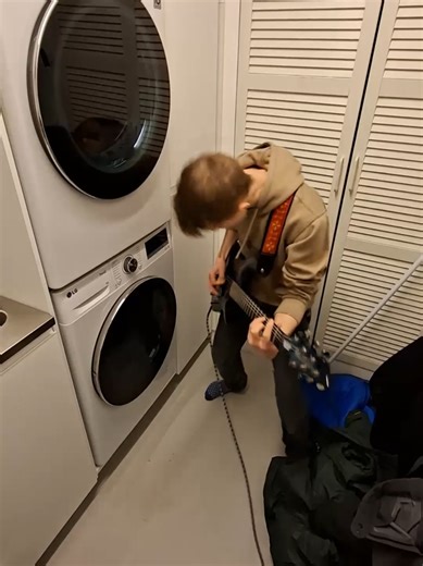 Innovative Twist on LG Chime Sound with Guitar