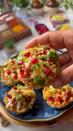 950K views · 10K reactions | Crunchy Maggi Karori Chaat | Simple snack recipe . #yum # #healthy #food #festival #foodblogger #food #foodie #healthyfood #foodpics #yumm #yummy #delicious #cooking #trending #viralreels #viral #foodlover #instafood #foodism #yummyfood #yummyyummy #réel #lunchbox #breakfast #reelsinstagram #appe #yummylicious #sabji #streetstyle | Foodie gujarati | Facebook