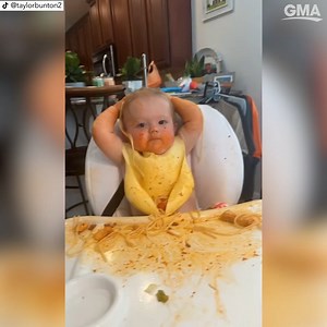 45K views · 516 reactions | This baby makes a mess with his spaghetti and the dad's reaction is priceless!  https://gma.abc/3yRxN5L | Good Morning America | Facebook