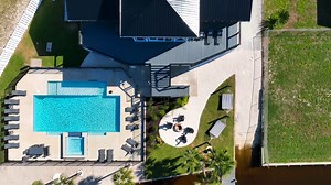 😍 Check out this drone footage from Laguna Vista in Gulf Shores, AL. More Info ➡️ https://bit.ly/laguna-vista-in-gulf-shores-AL | Southern Vacation Rentals