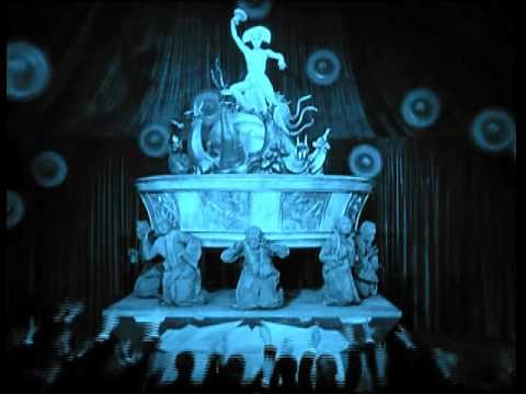 Metropolis (Here She Comes)