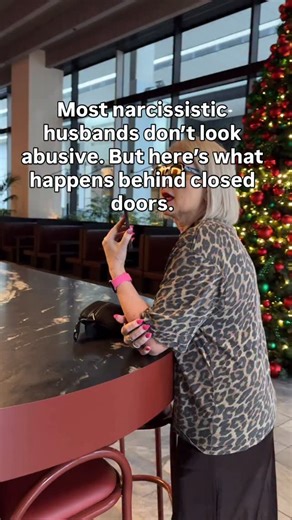 Most narcissistic husbands don’t look abusive. They look calm, reasonable, and respected. But behind closed doors, these patterns begin to show up, quietly and consistently. 👉 Conversations leave you feeling confused, apologetic, or doubting yourself, even when you started calm and clear. 👉He stays controlled while you feel overwhelmed, then he used that as evidence that something is “wrong” with you. 👉His words never match his actions. He says the right things, but nothing actually changes.
