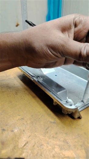7.8K views · 23 reactions | Water has leaked into the bosch 4m42 ecu box. Here's how to fix it. Jayasiri Auto Engineering #srilanka #followers #tranding #hilights #automotive #automobile | Pubudu Thisara | Facebook