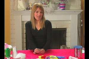 Watch Introduction to Gift Wrapping with Recycled Items on Amazon Live