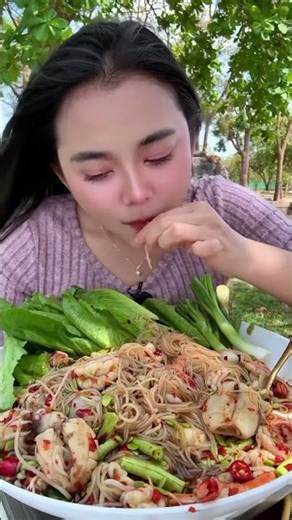 Cute Girl Eating Chinese Noodles #shorts