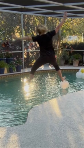 JUMP WITH ME!!!! I passed my FL real estate license!! 🤗 If I could JUMP to the heavens and thank God I would, but He’s been with me all along and already knows my plan. 😇 #livefortoday #godsplan #letsgooo!!!! | ShowSki Susi