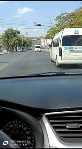 2K views · 29 reactions | TUXTLA DENUNCIA CIUDADANA...gallina que come huevo, aunque le quemen el pico. "Centinela ahí por dónde está el hospital de la clínica del issste esta unidad del servicio foráneo de Tuxtla san Fernando se pasó el alto". | El Centinela | Facebook