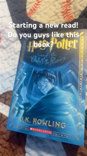 Reading Harry Potter and the Order of the Phoenix! Vlg1
