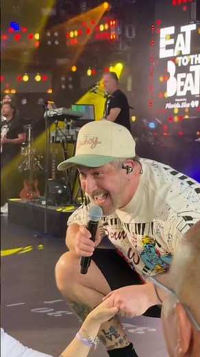 Joey Fatone from NSYNC performs at Epcot ! #joeyfatone #nsync