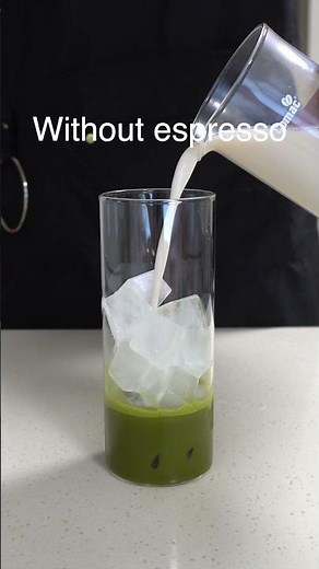 How to Make Almond Milk Matcha Latte & Maxim Coffee (Korean Coffee Recipe)