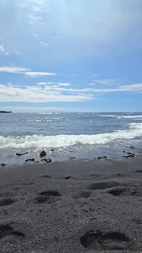 Punaluʻu Beach (also called Black Sand Beach) is a beach between Pāhala and Nāʻālehu on the Big Island of the U.S. state of Hawaii. The beach has black sand made of basalt and created by lava flowing into the ocean which explodes as it reaches the ocean and cools. | Benschop Travel & Tours | Facebook
