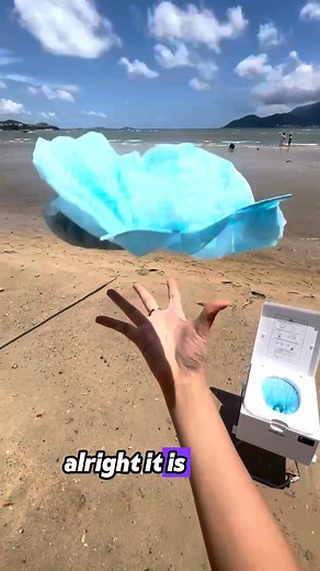 LE-310 Dry Flush Toilet：https://modiwell.net/YTBle310 Experience the revolutionary LE-310 Dry-Flush Toilet! 🚽 Watch us demonstrate its incredible features right on the beach! See how it instantly seals waste perfectly in a strong, hygienic refill bag with just the press of a button. No mess, no water, and no odors! We'll show you the sealed refill bag coming out and explain how its size is fully adjustable (check out the installation guide linked in our channel for details!). Tired of dealing w