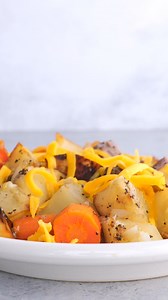 Super simple, a whole dinner in one, ready to make dinner packs for camping. These easy hobo tin-foil dinner packs will be what your kids remember eating while camping for years to come! I know I do! Recipe -> https://www.sixsistersstuff.com/recipe/easy-hobo-tin-foil-dinner-recipe/ | Six Sisters' Stuff