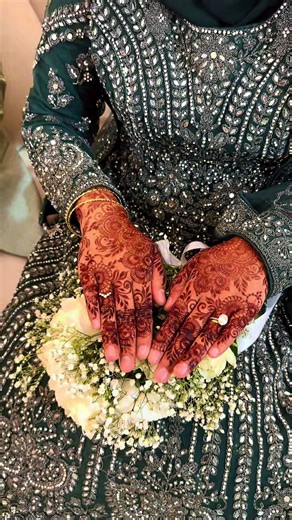 Stunning Henna Stains with Golden Cone Techniques