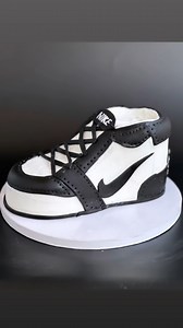 Nike Shoe Cake ✔️ | Neurotic Mom