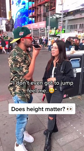 I had to simp for her and take my glasses off 🙈😍 #publicinterview #simp #heightproblems #fortheboys #viraltiktok #foryoupage | Alicheeser