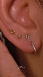 We love cute turtles and sea animals around here 🐢🌊✨ From The Océan Collection — sparkly 14K solid gold pieces inspired by tiny sea friends and the beauty of the ocean. Perfect for ocean girls, beach days, and anyone who squeals at cute marine babies. 💛🐚 | Jcojewellery