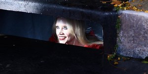 ‘SNL’ Compares Kellyanne Conway to Pennywise from ‘IT’ – Watch Now!