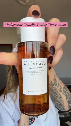 Desmaquillándome   Calma total para la piel con Skin1004 💆🏻‍♀️ Mi combo imprescindible para calmar e hidratar la piel: el tónico y la crema de la línea Madagascar Centella de @SKIN1004 US 🌿 Piel suave, sin rojeces y lista para descansar. ¿Los has probado? #asmr #skincareroutine #SkinCare #skincareasmr