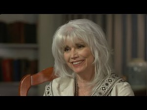 EmmyLou Harris on Her Marriage Past: "I'm An Excellent Ex-Wife"