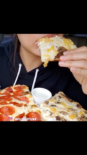 Twilight ASMR on Instagram: "Domino’s pizza Alfredo sauce pizza with bbq dipping 🔥🔥🔥 full vid on yt: Twilight ASMR"