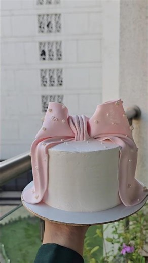 Bow Tie Cake 🎀 Cake Tutorial 🎂 #cake #shorts #ytshorts #shortsfeed #viralshorts #astheticcake