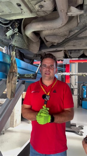 280K views · 6K reactions | Este coche necesita una transfusión 喝 • • #trainingtechacademyangelgaitan #gtautomocion #car #motor #mecanicodeltiktok | Angel Gaitan | Facebook