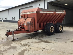 Gehl Scavenger II MS329 Slinger Manure Spreader | Agriculture