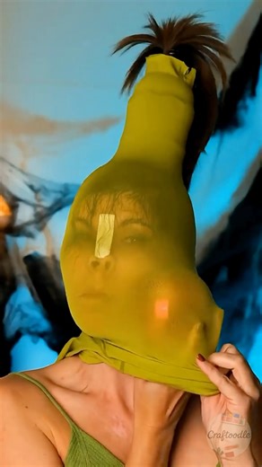 💚😂 I Tried Making a Grinch Mask, and It Turned Out... Well, you'll see! #grinch #diy #christmas