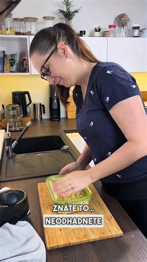 Terka | Recepty & DIY z toho, co máš doma🏡 | 🫣Taky nikdy neodhadnete množství těstovin? 🍝 Než je nechat oschnout v lednici, udělejte z nich tyhle křupavá hnízda. 🪹 👉🏻Je to super food... | Instagram